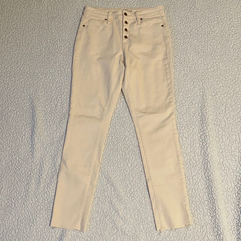 Universal Thread Jeans